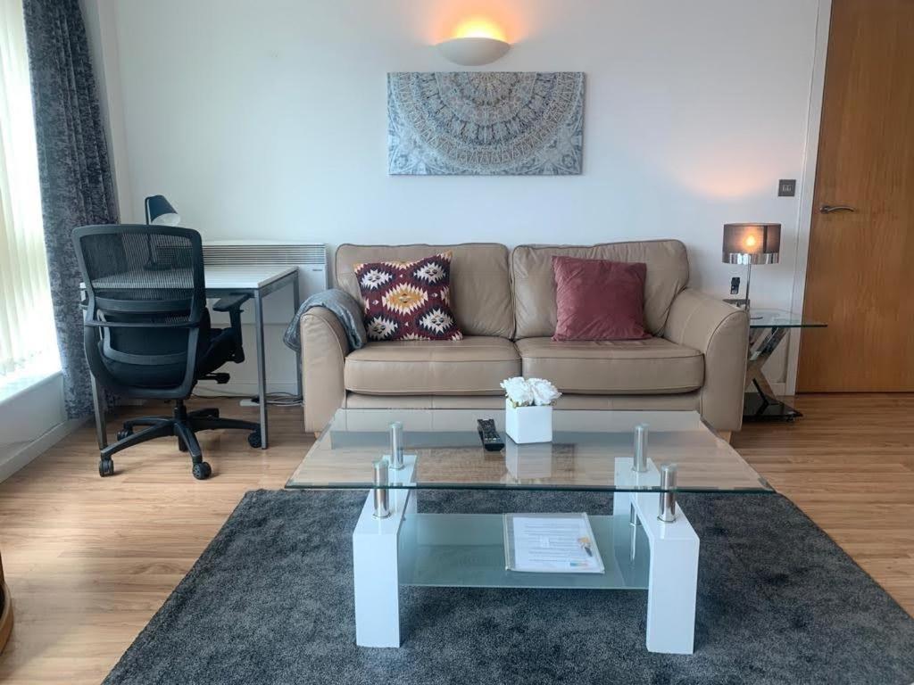 Marco Island -Spacious City Centre 2 Bedroom Apartment Nottingham Exterior photo