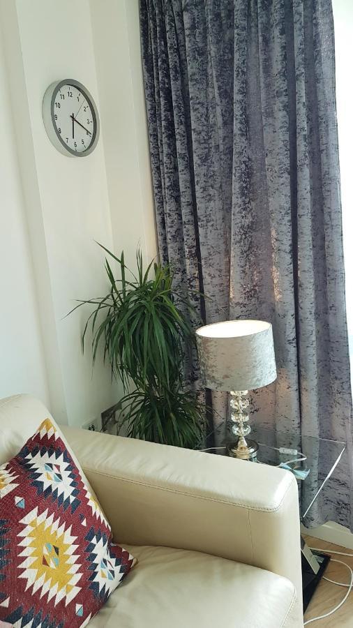 Marco Island -Spacious City Centre 2 Bedroom Apartment Nottingham Exterior photo