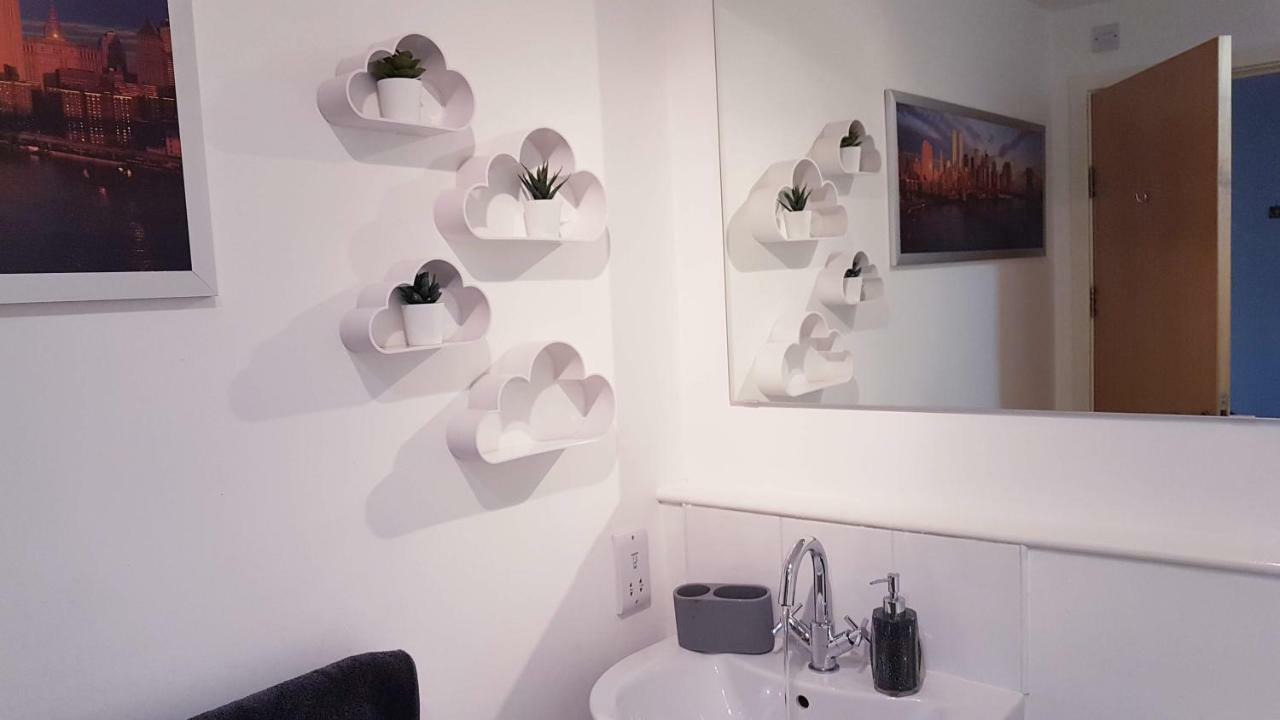 Marco Island -Spacious City Centre 2 Bedroom Apartment Nottingham Exterior photo